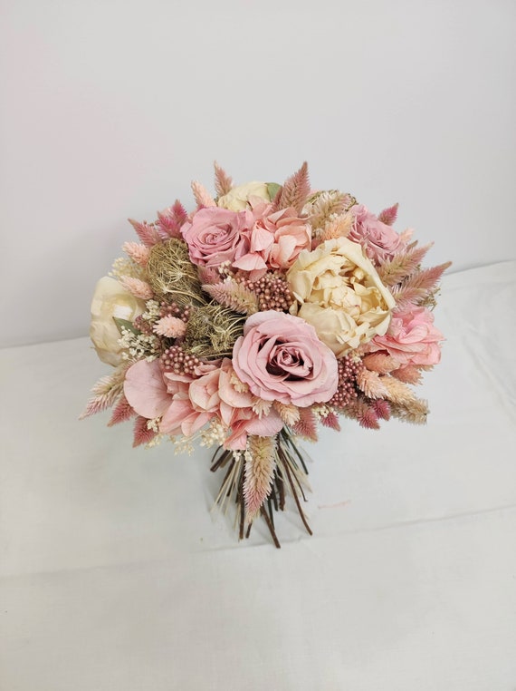 Ramo De Color Rosa Pálido Y Crema