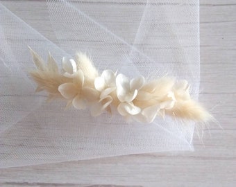 Barrette fleurs séchées blanches