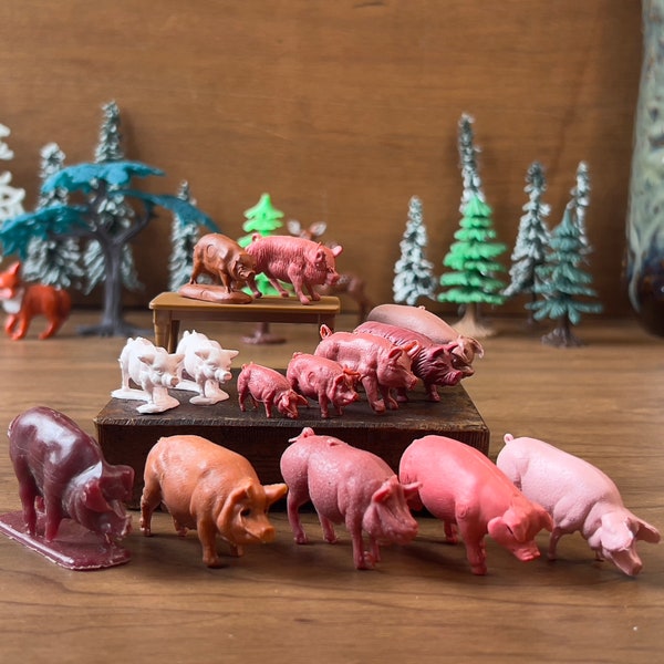 Vintage Miniature Plastic Pigs | Toy Farm Pink Pigs