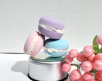 Macaron Bath Bombs, Macaron shaped bath bomb with bubble bath frosting, party favor bath bomb, birthday gift spa, spa gifts, macaron gifts