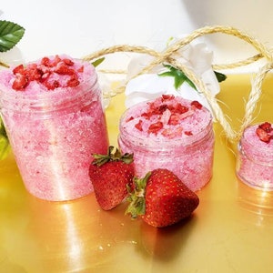 Strawberry lip scrub kit with lip balm, Sugar Lip scrub, Lip Polish, lip scrub kit, gift set, lip care kit, Sugar Exfoliator, lip scrub