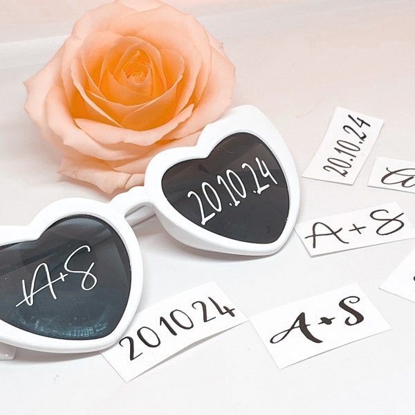 Gafas de corazón personalizadas: el accesorio de boda de moda 2024-2025