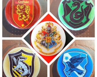 Harry Potter Resin Phone Grip with Hogwarts House Crest Designs