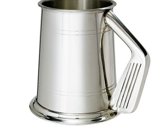 Free engraving on the Best English Pewter 1pt Golf Handle Tankard-300grams-115mm tall - personalised with your message