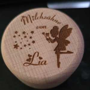 individuelle kleine runde Holzbox Milchzahnbox mit Wunschgravur Bild 1