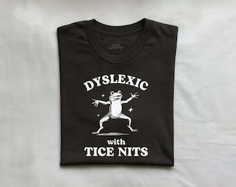 Dyslexique présentant des lentes, chemise drôle contre la dyslexie, t-shirt grenouille, chemise stupide de l'an 2000, chemise vintage stupide, t-shirt dessin animé sarcastique, chemise mème idiote