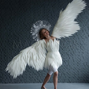 White bird wings, Bird wings, Arm wings, Bird costume cosplay, Harpy costume, Flexible wings for arms, Halloween costume, Dove wings