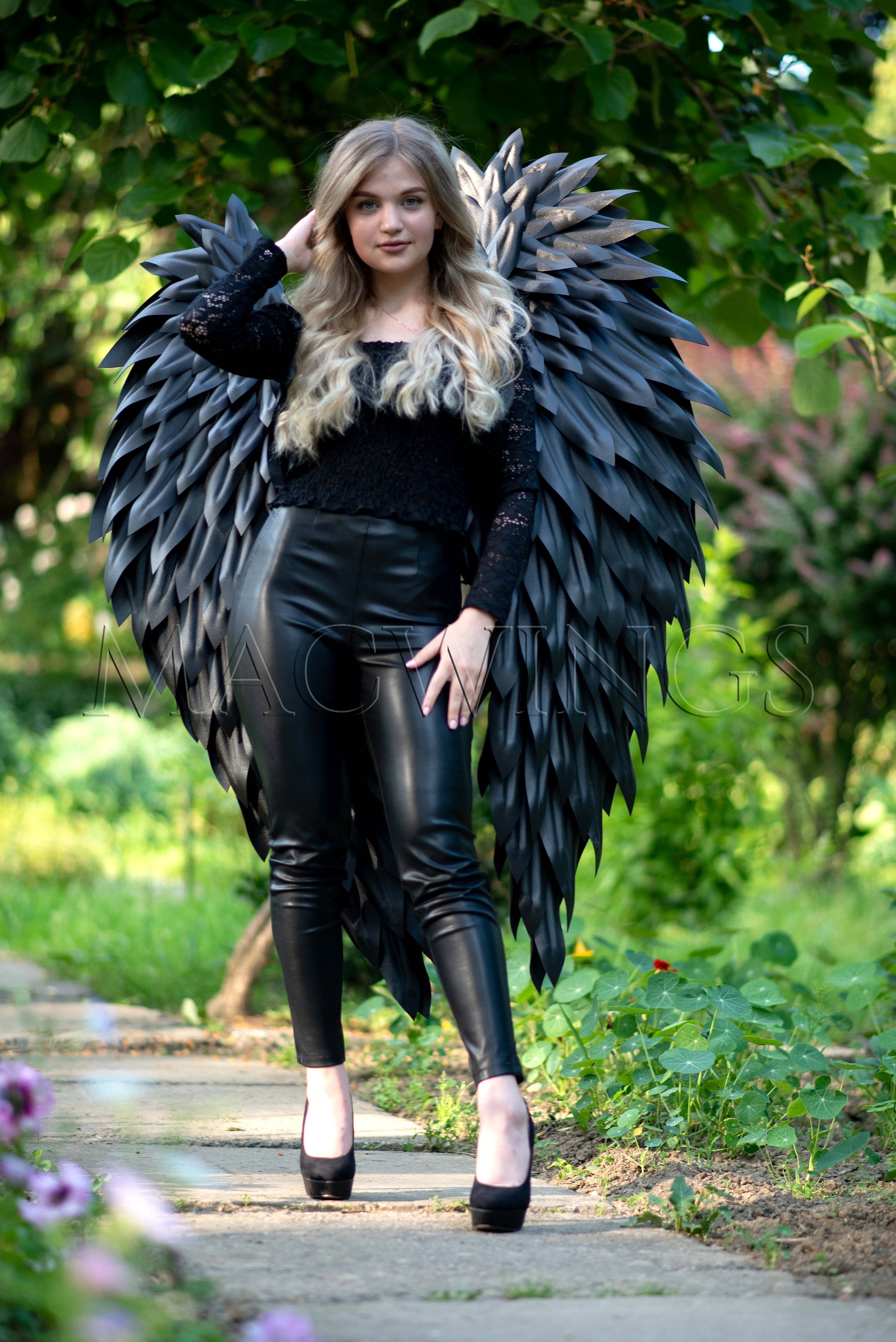 ジェーンマープル　帽子　天使の羽根　黒 黒い堕天使の羽、ダークエンジェルのコスプレ、大人用ルシファーと悪魔