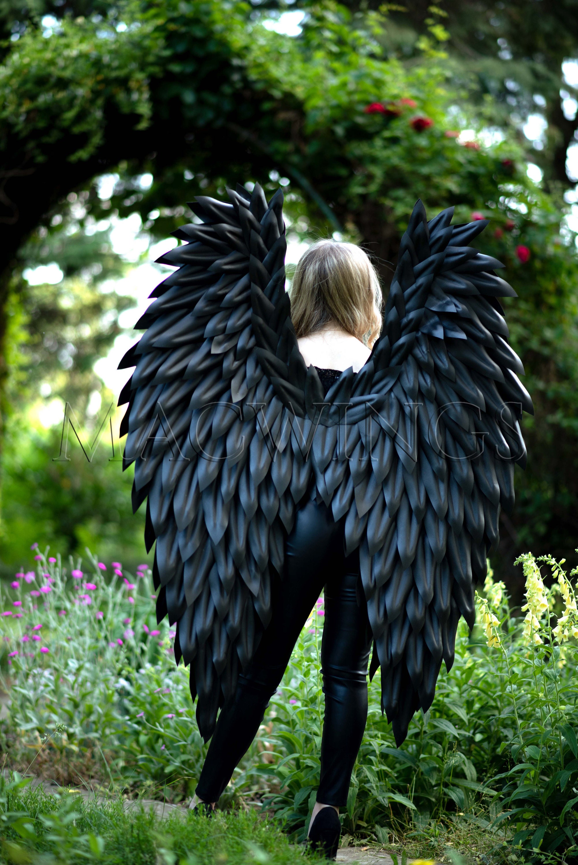 black-fallen-angel-wings-dark-angel-cosplay-lucifer-and-demon-wings
