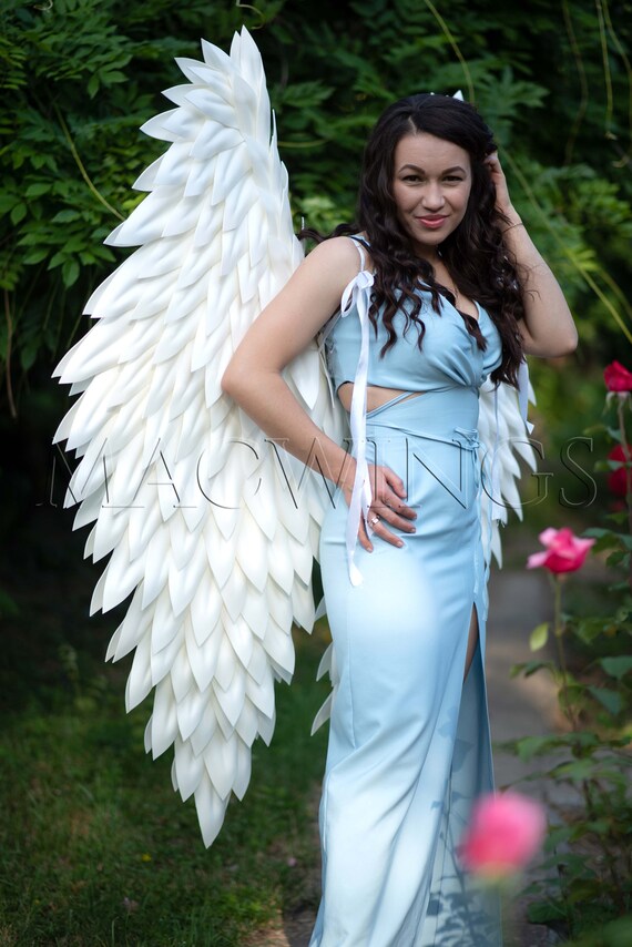 White and Gold Wings, Large Wings, Angel Wings Costume Cosplay, Cupid  Wings, Gold Tips, Adult Wings Photo Prop Woman, Adult Angel Costume -   Israel