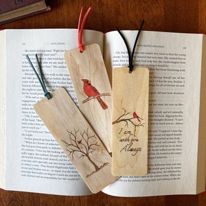 Cardinal Bird Bookmark | Handmade Wood Bookmark | Cardinal Art | Bird Art | Cardinal in Tree | Bird lover Gift | Personalized Bookmark |