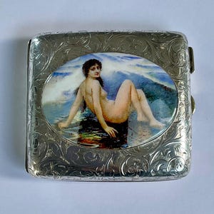Nude Cigarette Case