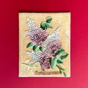 Tarjeta navideña antigua victoriana inusual sin usar en terciopelo color melocotón con decoraciones de celuloide en relieve en caja original, alrededor de 1880