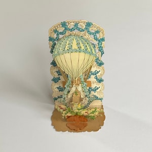 Antike deutsche Valentines Postkarte Multi Layered, gestanzte Heißluftballon, Tauben und Blumen Circa 1900's