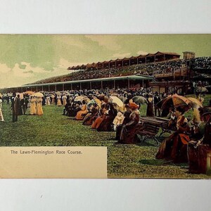 Antica cartolina della Melbourne Cup intitolata * The Lawn-Flemington Race Course Circa 1903