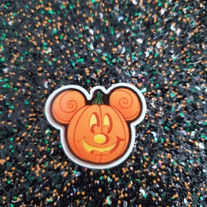 Halloween mouse pin
