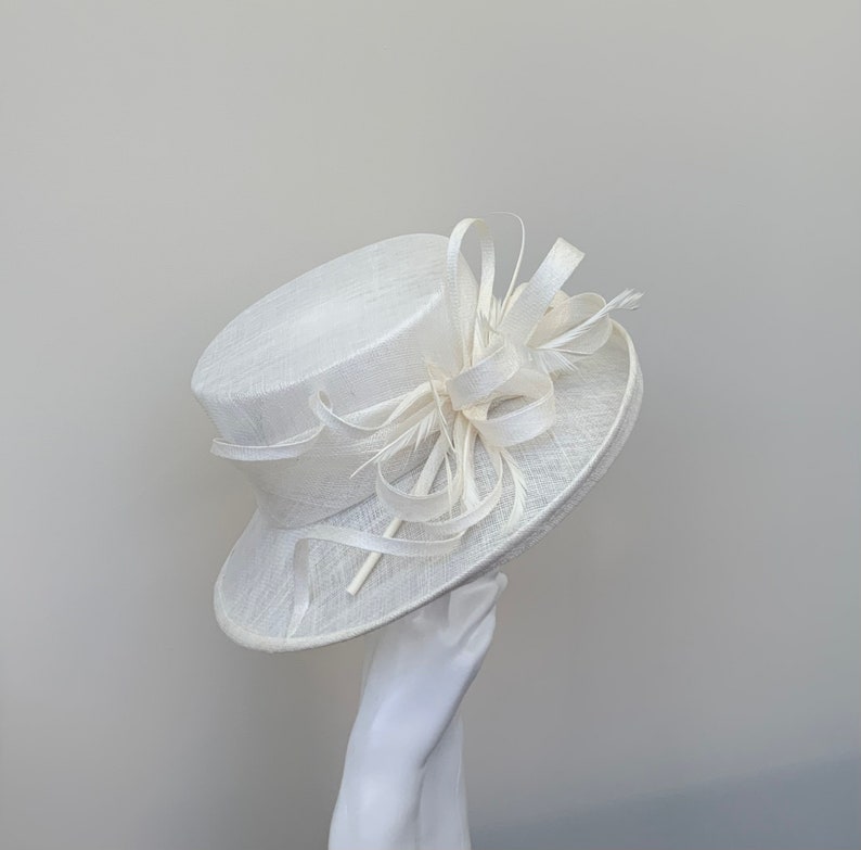 Light Cream Wedding Occasion Hat AH1 image 2