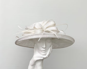 Off White Ivory Wedding Occasion Hat          AH1