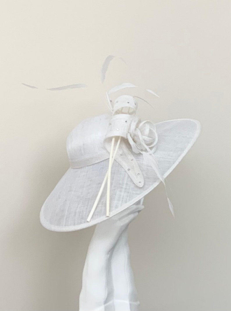 Off White Ivory Very Large Wedding Hatinator Hat. WD7 image 2