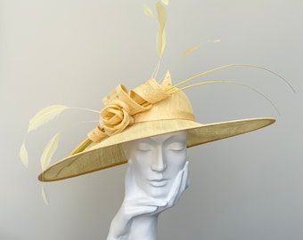 Yellow Very Large Wedding Hatinator Hat.    WD7