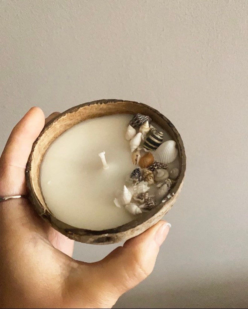 Natural coconut shell candle