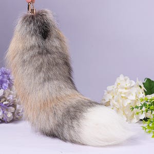 Backpack accessories Fluffy Tail Tassel Keychain 16inch long Unique Fox Fur Keyring handbag Keychain of fur Fox keychain Halloween gift