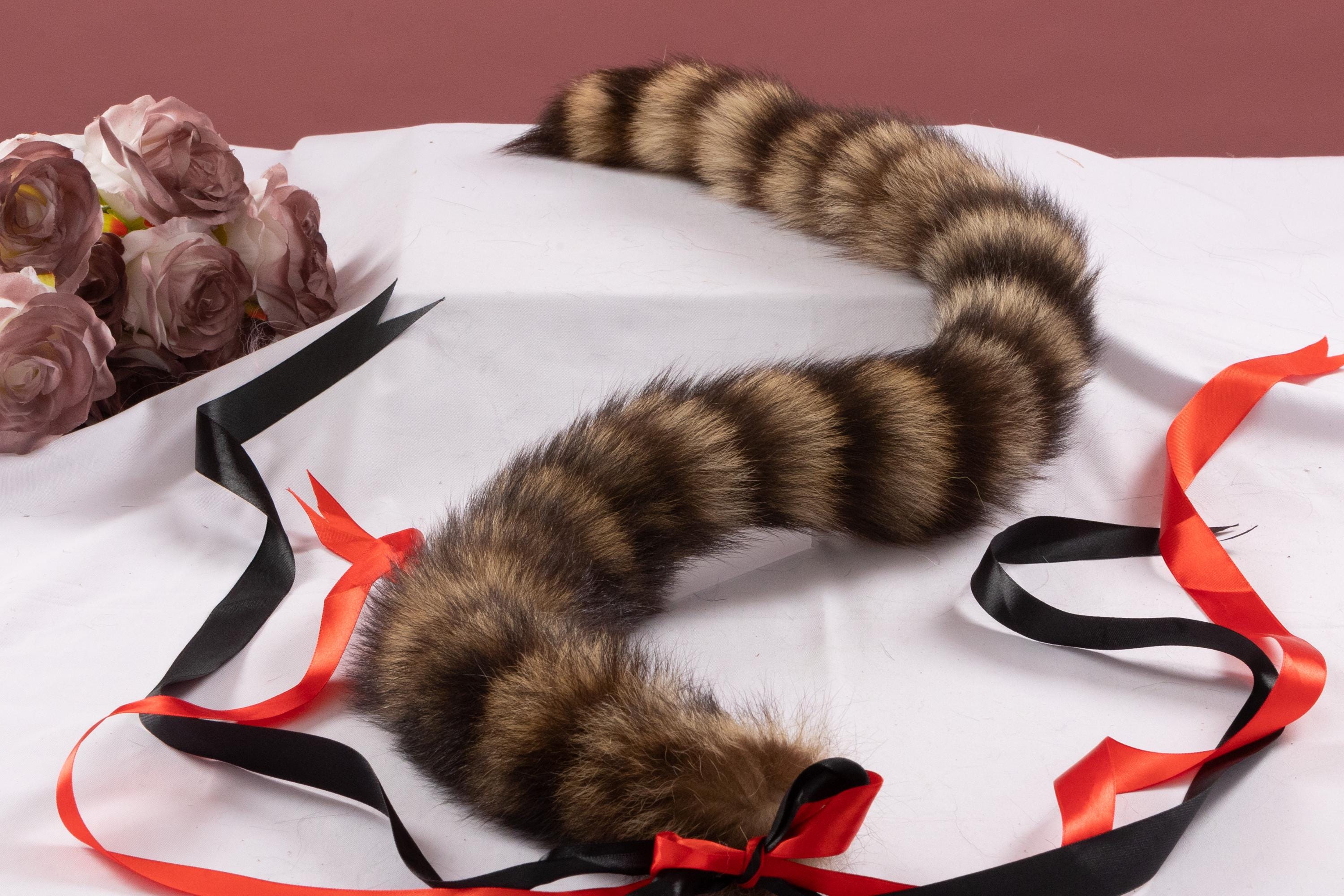raccoon tail anal plug Zwei lesben dildo sex Porno-Videos main image 0