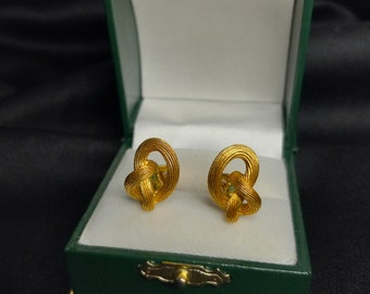 Vintage Crown Trifari Clip On Earrings Gold-Tone Pretzel Knot Rare Used Jewelry