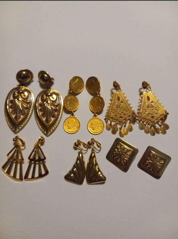 Vintage Clip On Earrings Lot 0f 6 gold color  dang