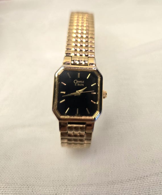 Vintage Caravelle ladies gold tone watch NEW BATTERY Vintage Caravelle By Bulova Womens Watch 24mm Gold Two Tone  main image 4