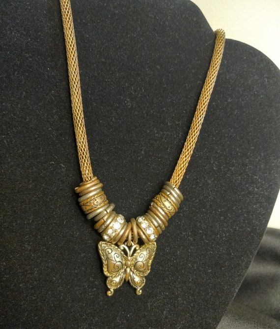 Vintage Butterfly Charm Necklace Brassy Mesh Chai… - image 3