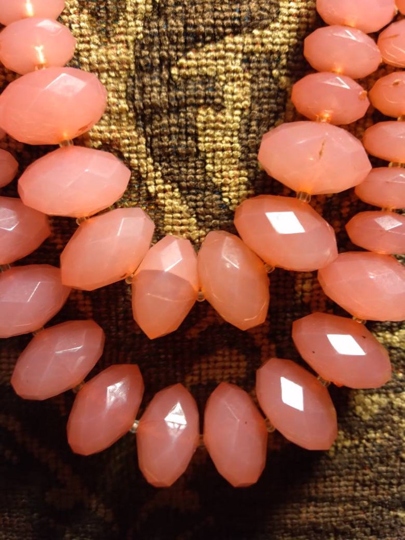 Pink bead necklace