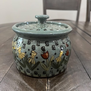 Eldreth Redware Lidded Crock Spring Flowers Tulips Daffodil 2004 Art Pottery
