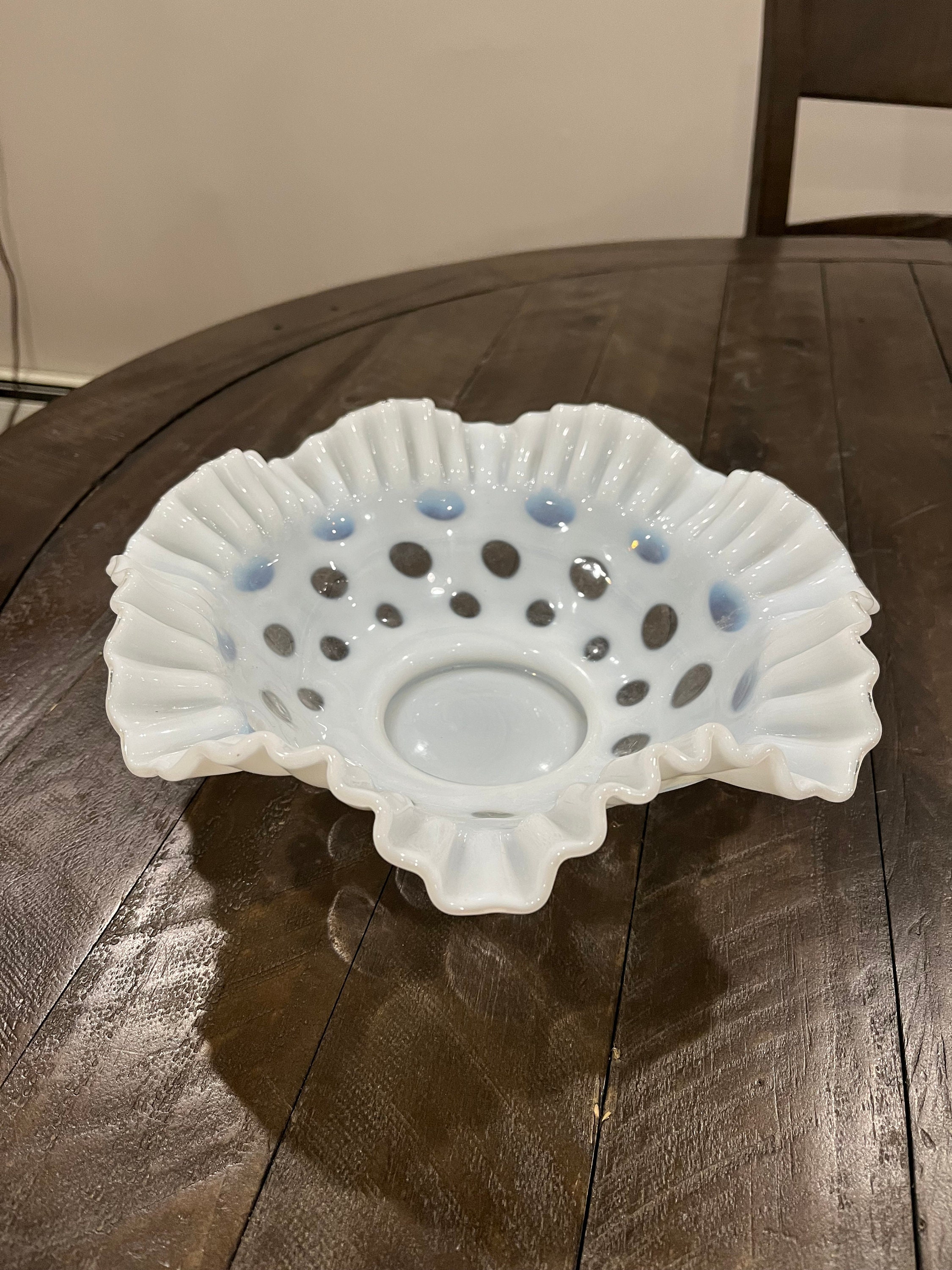 ビンテージ　フェントン　 コインドット Vintage FENTON COIN DOT Art Glass (aka Coin Spot): Beautiful