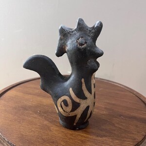 Vtg Honduran Lenca Folk Art Clay Rooster Black Tan Hand Painted Pottery 5.25"