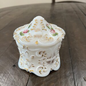 Exquisite Vintage Victorian Hand-Painted Roses Gold Gilding Milk Glass Vanity Powder Jar