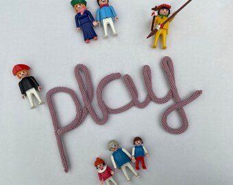 Knitted wire word | Play