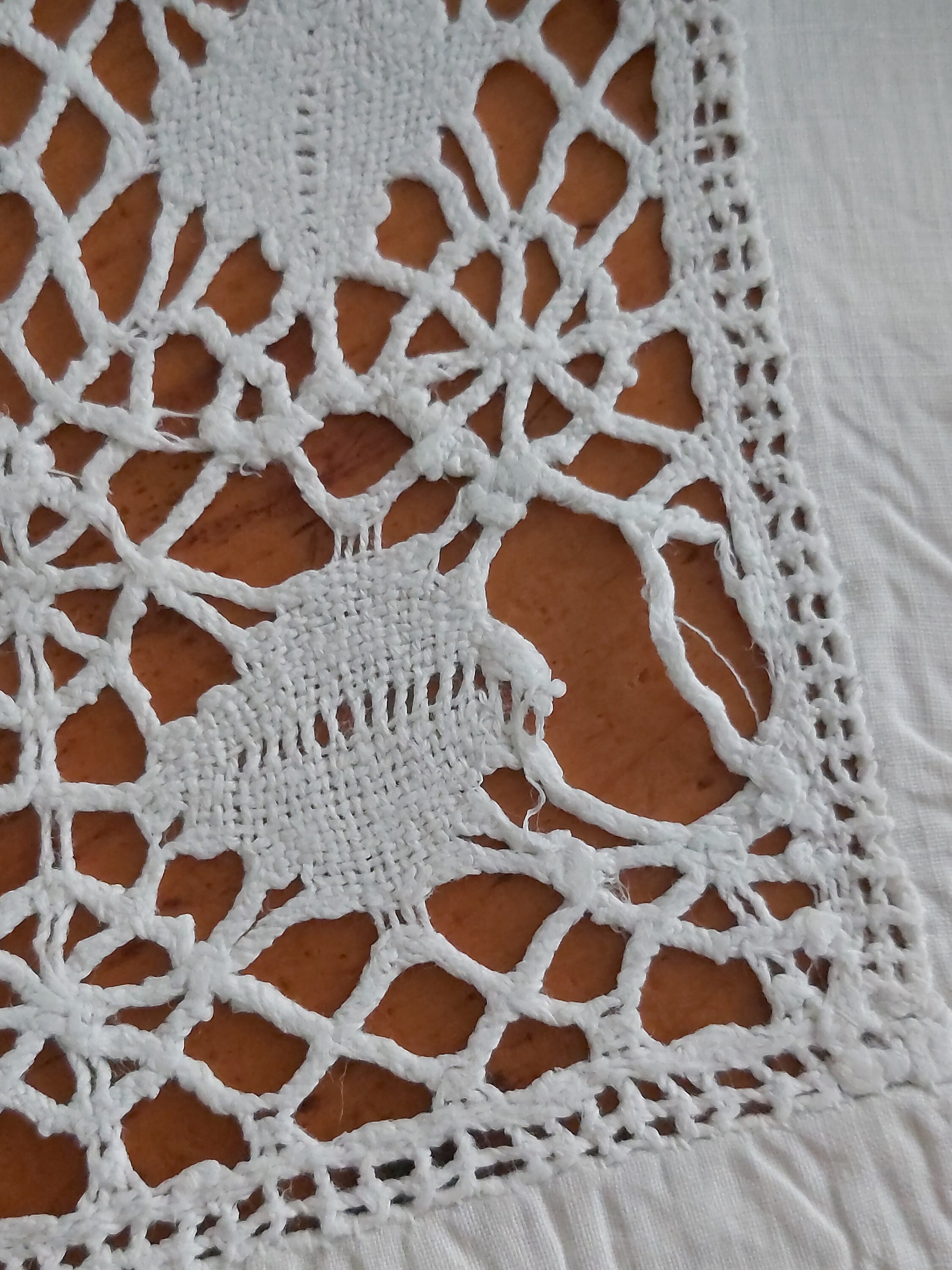 7 Metres of Handmade Lace on an Embroidered Monogram Panel of Pure ...