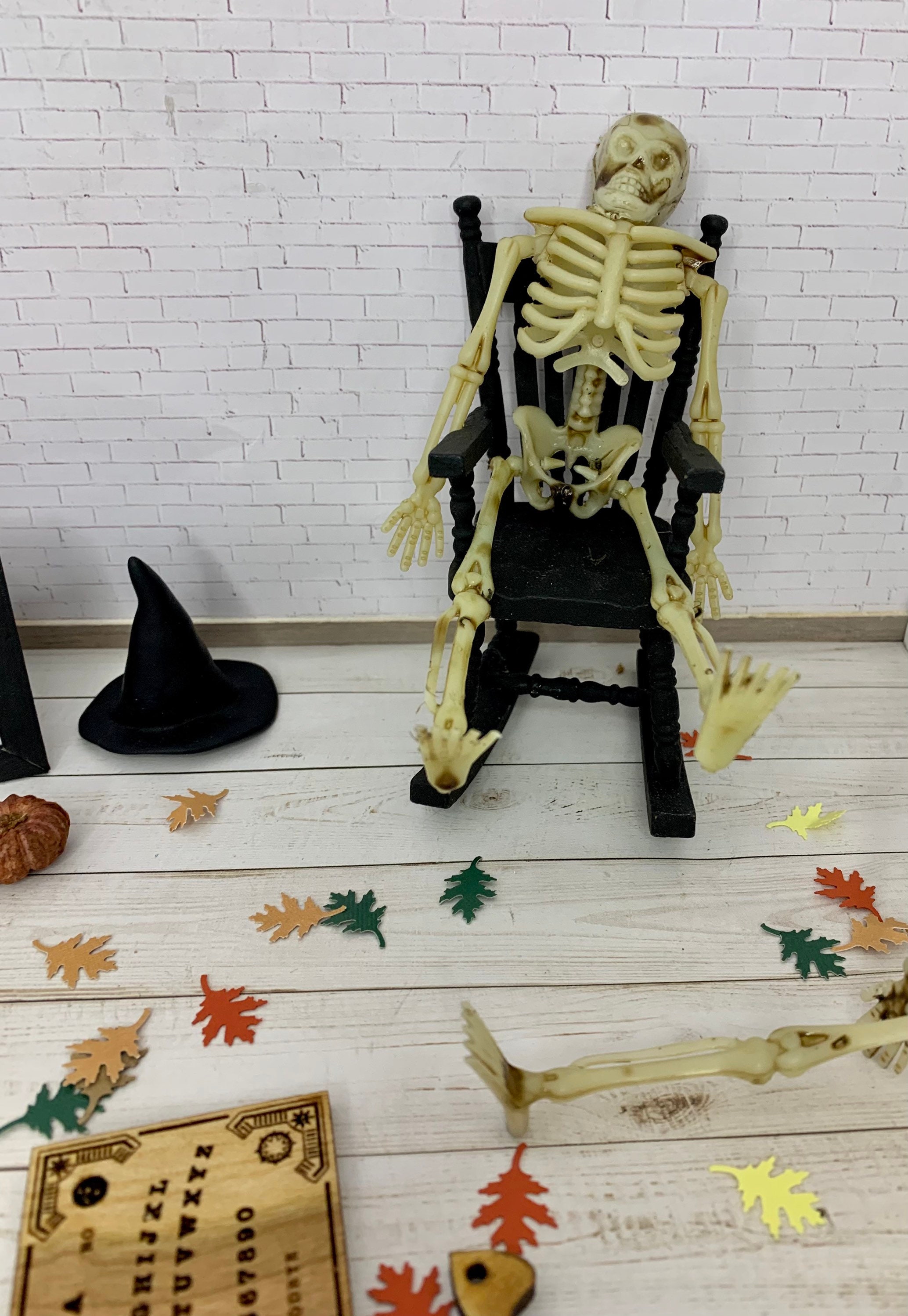 Halloween Skull Heads Scary Prank Props Terrifying Skull Mini Resin Skeleton Orn