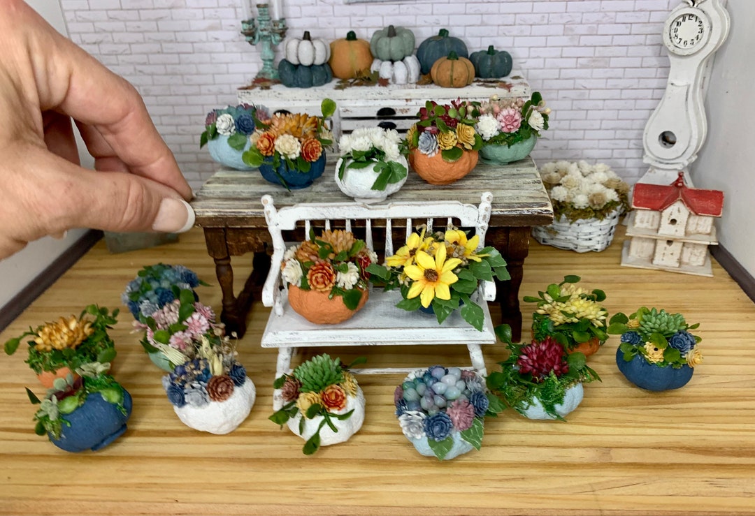 Miniature Dollhouse Fall Floral Pumpkins Decorations, Dollhouse Flowers