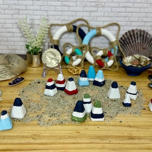 Miniature dollhouse beach decor, miniature decorative buoys