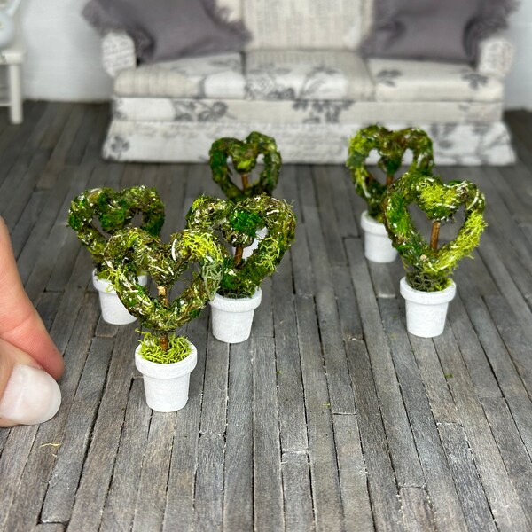 Miniature dollhouse Sweetheart Topiaries, mini dollhouse plants, miniature hearts