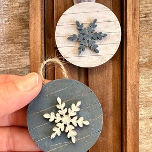Miniature dollhouse snowflake wreath or door hanger, winter decoration for doll house door