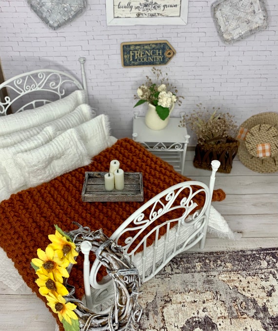 Miniature Knitted Blanket or Throw Dollhouse Bed Runner 1 12