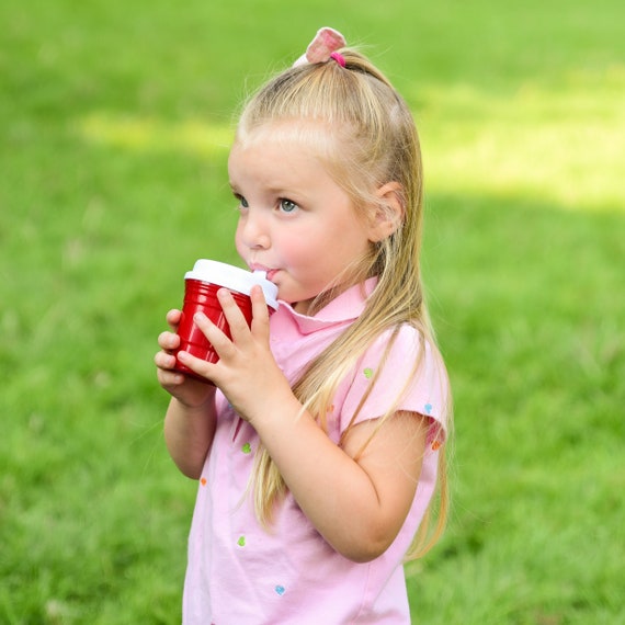 Reusable Sippy Cup, 8 Oz Red With Leak Free Lid for Babies No Spill Cup for  Milk, Juice, Water Eco-conscious BPA Free Kids Party Cup 