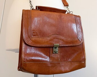 brown bolsauette shoulder bolsa