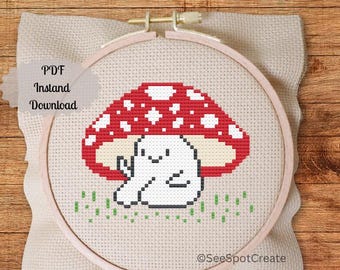 Süßer lächelnder roter Kappenpilz Kreuzstichmuster | Wunderlicher Fliegenpilz | Anfängerfreundliche PDF-Broschüre