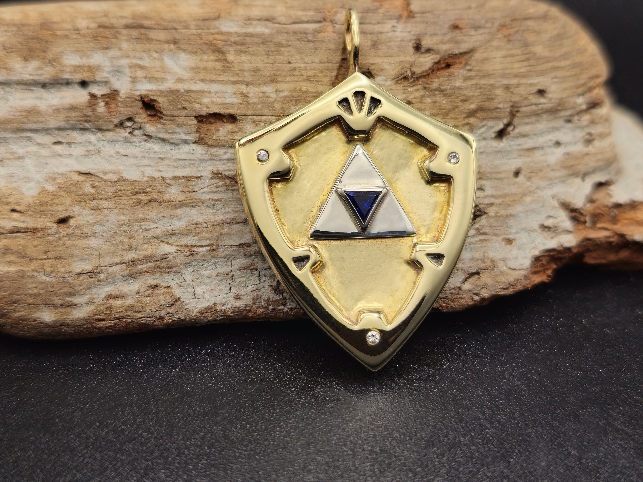 The Legend of Zelda Triforce Necklace Shield Shaped Pendant Charms