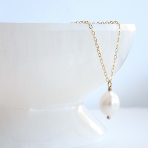 Natural Pearl Necklace, Dainty Pearl Pendant, Minimalist Beach Wedding, Bridal Boho Jewellery, Real Pearl Necklace, Bridesmaid Gifts For Her image 5