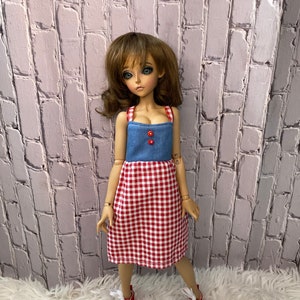 Dress to fit 1/4 MSD sized doll like Minifee